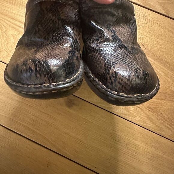 NWOT BOC Animal Print clog 8.5 - Picture 7 of 9